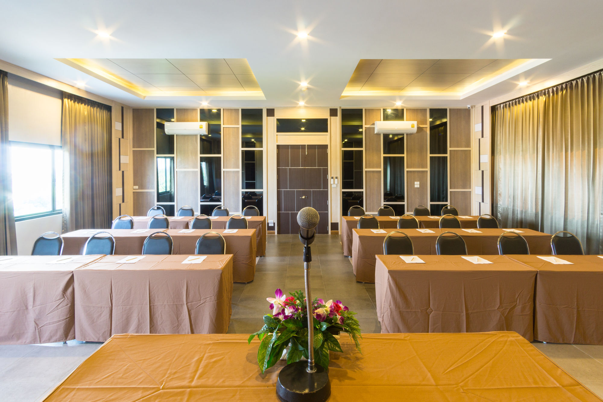 C Cha-Am Hotel Esterno foto